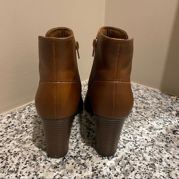 Clarks Women's Verona Trish Ankle Boot - Picture 3 of 8